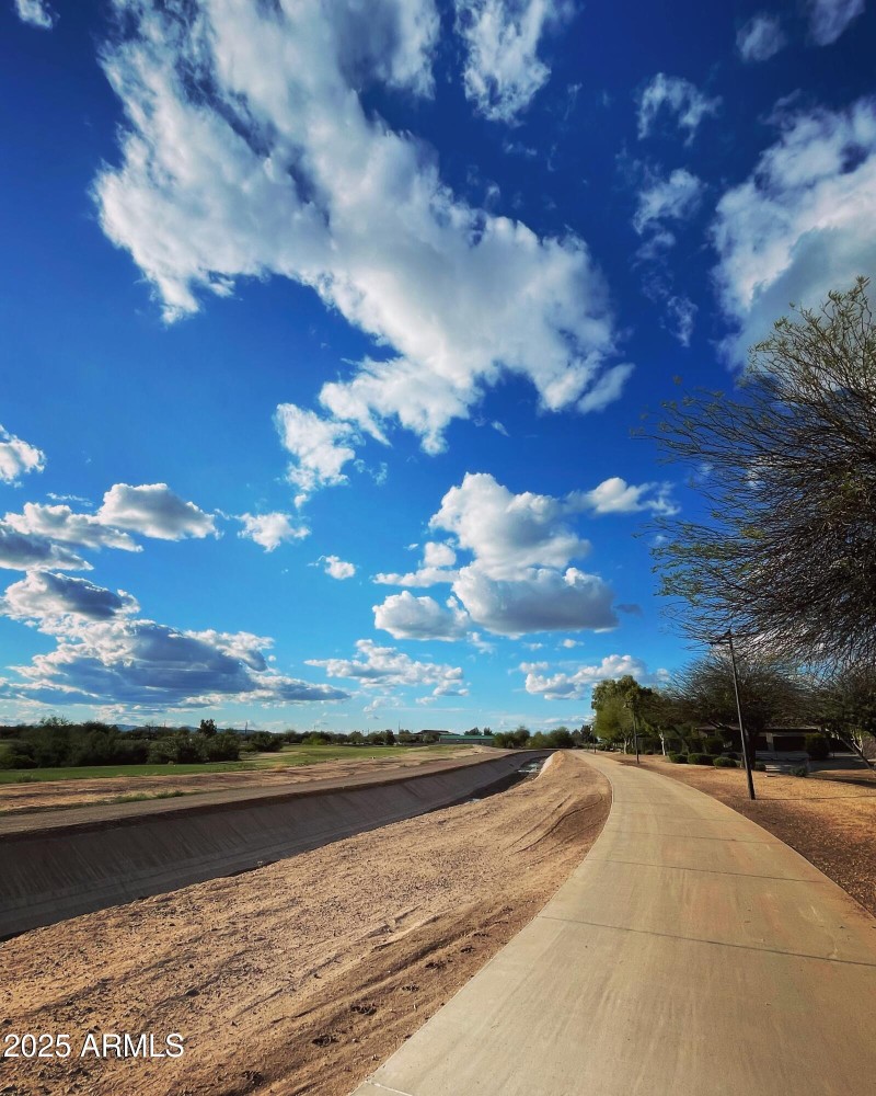 Paseo Trail