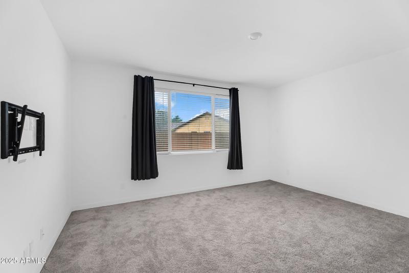 15-web-or-mls-Wiley Way-16