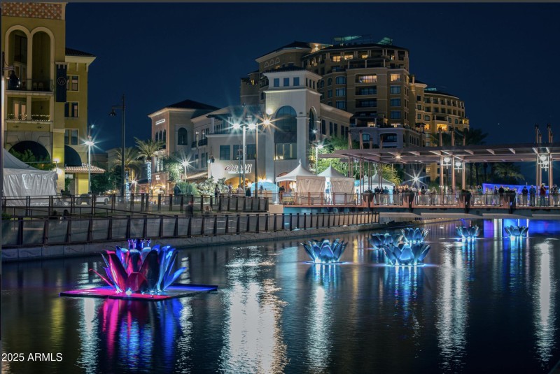 Seasonal lights on Waterfront