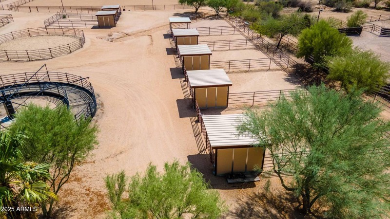 Large individual covered turnouts