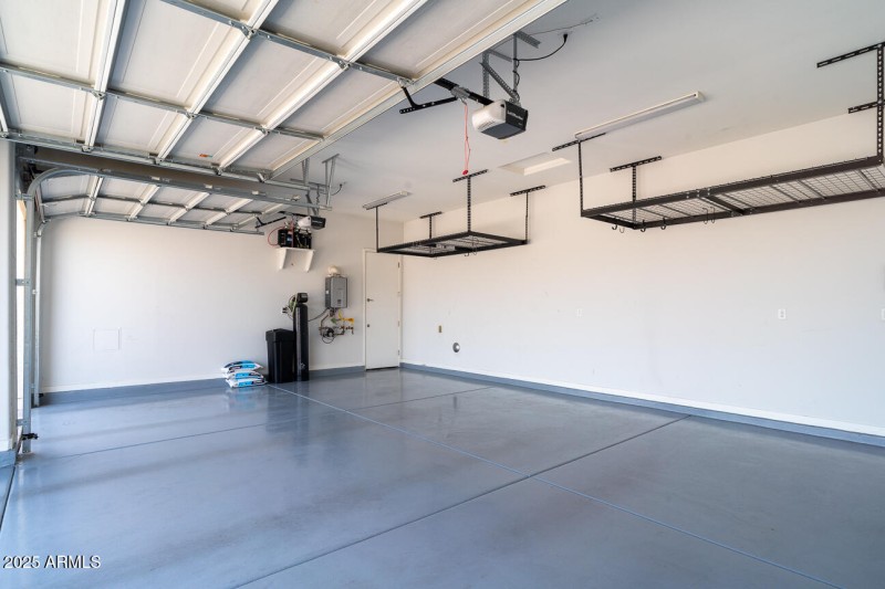 Epoxy Floorin:Garage