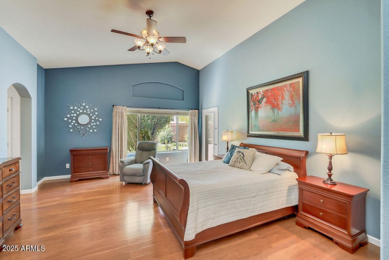 15) PRIMARY BEDROOM
