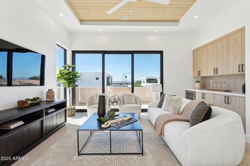 Upstairs bonus room