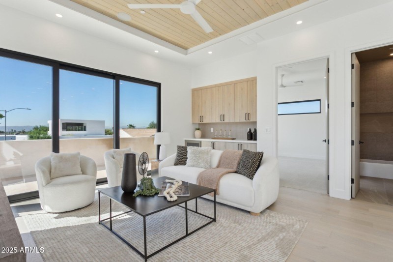 Upstairs bonus room