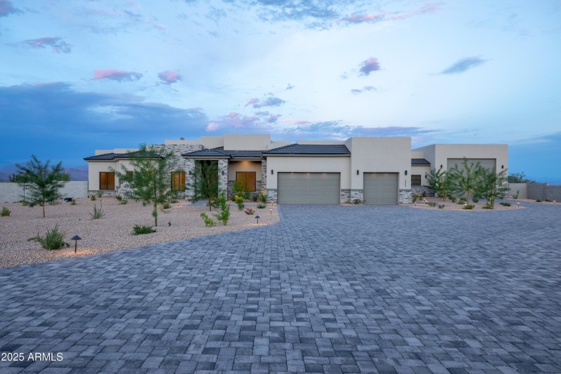 New Build with Panoramic Views