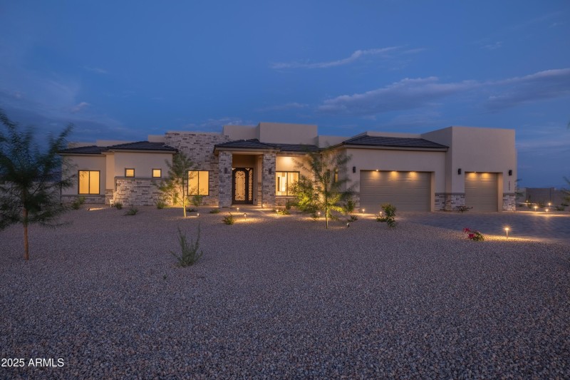 Stunning Exterior Lighting