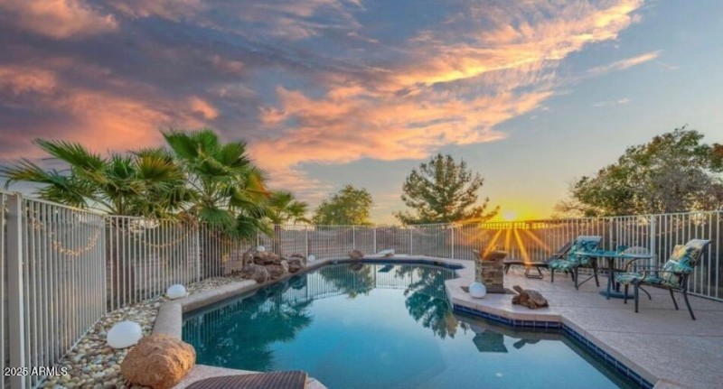 GATED POOL - SITTING AREA