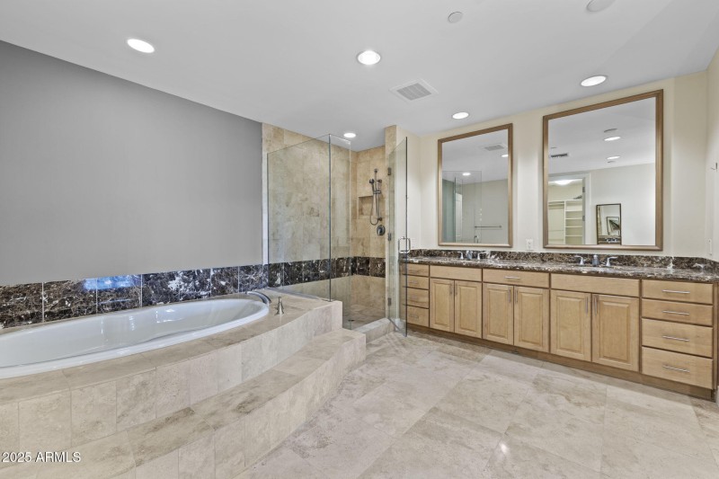 2211 E Camelback Rd Phoenix - 373