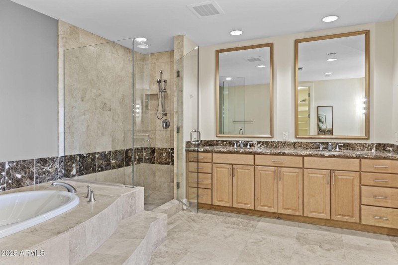 2211 E Camelback Rd Phoenix - 378
