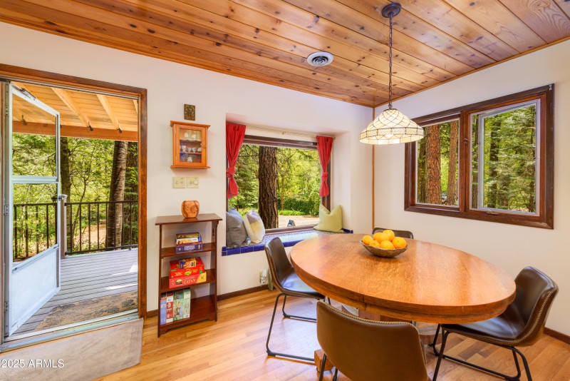 Wood Floors & Celieings