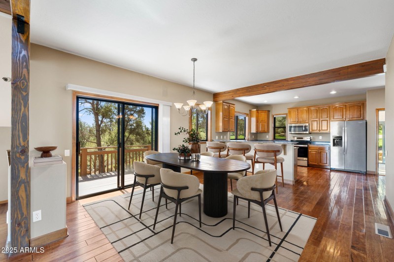 Dining Room (VS)