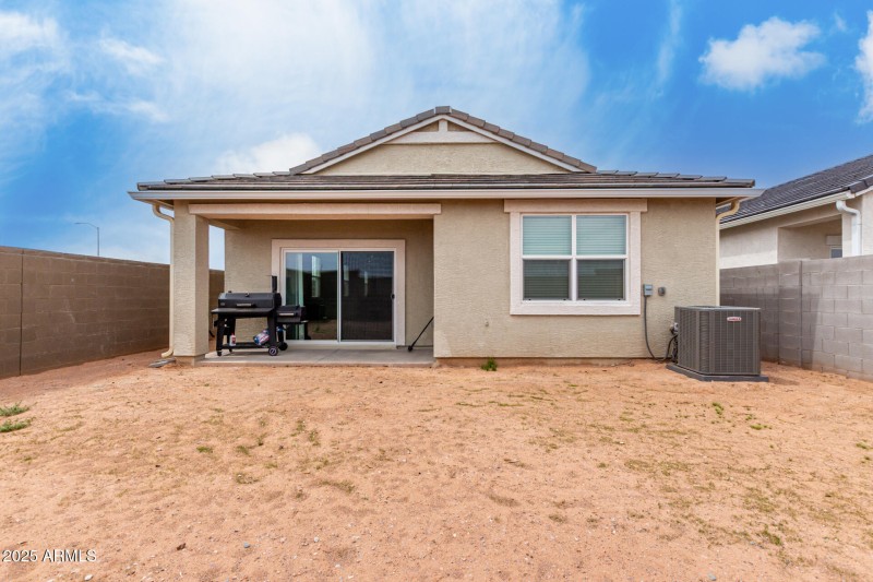 32 Saguaro