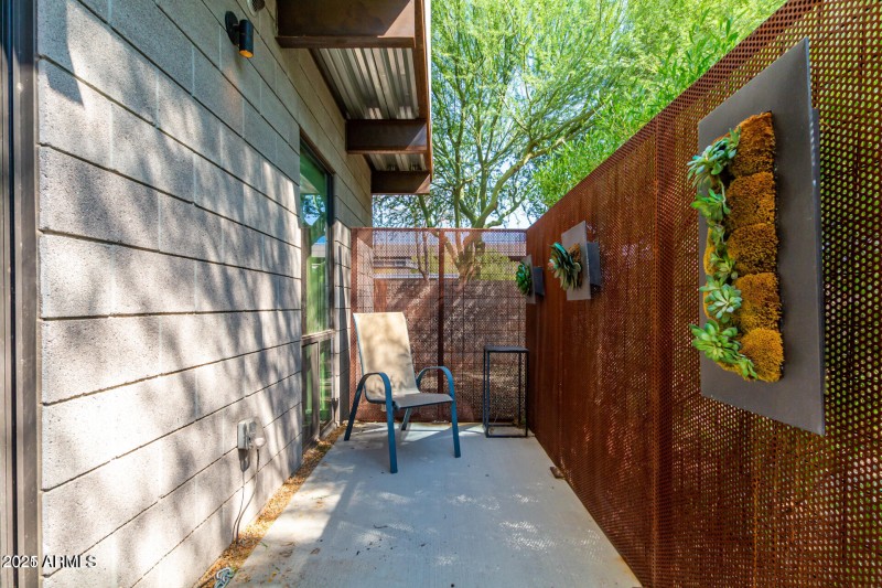 Patio 3