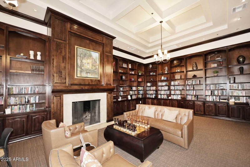 Eagle's Nest-Library
