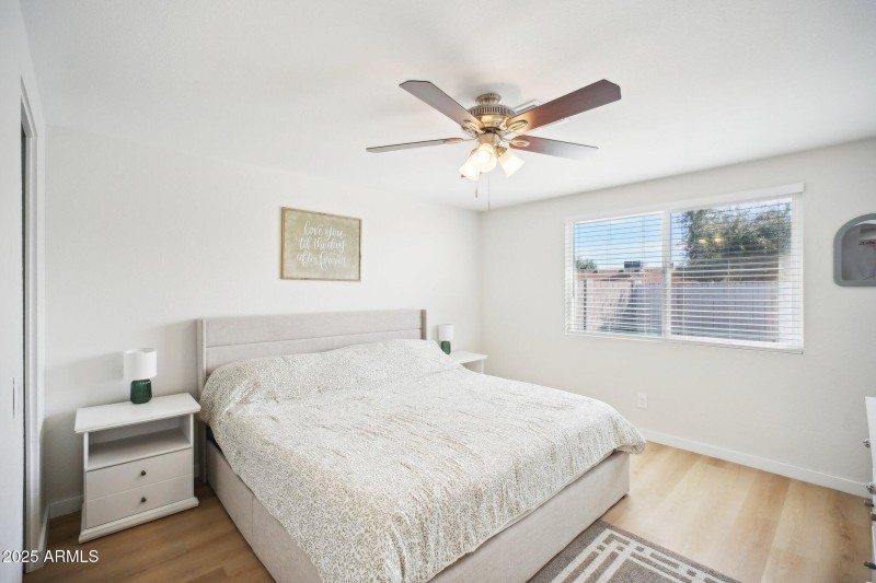 19-web-or-mls-W Karen Lee Ln-019