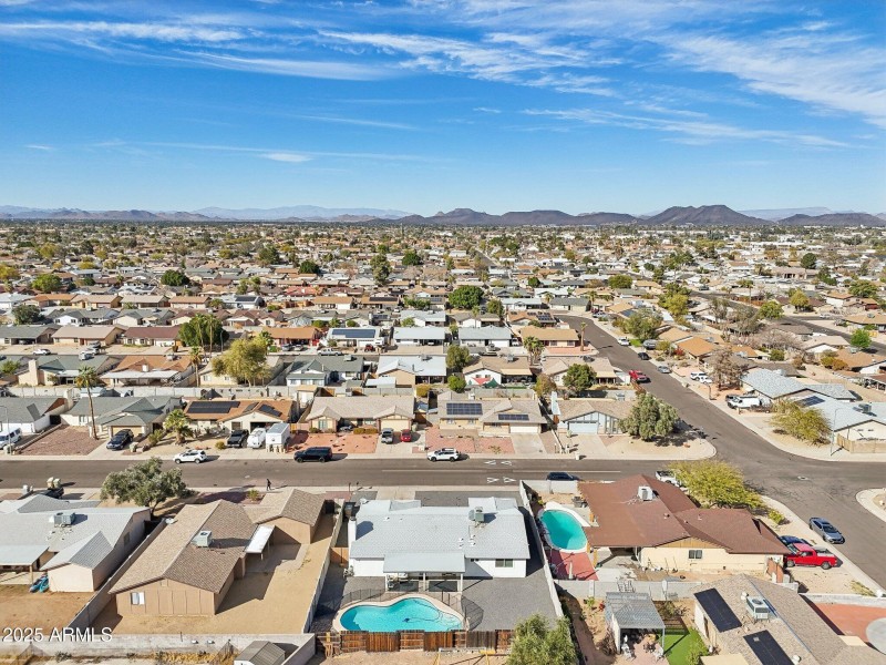 37-web-or-mls-W Karen Lee Ln-037