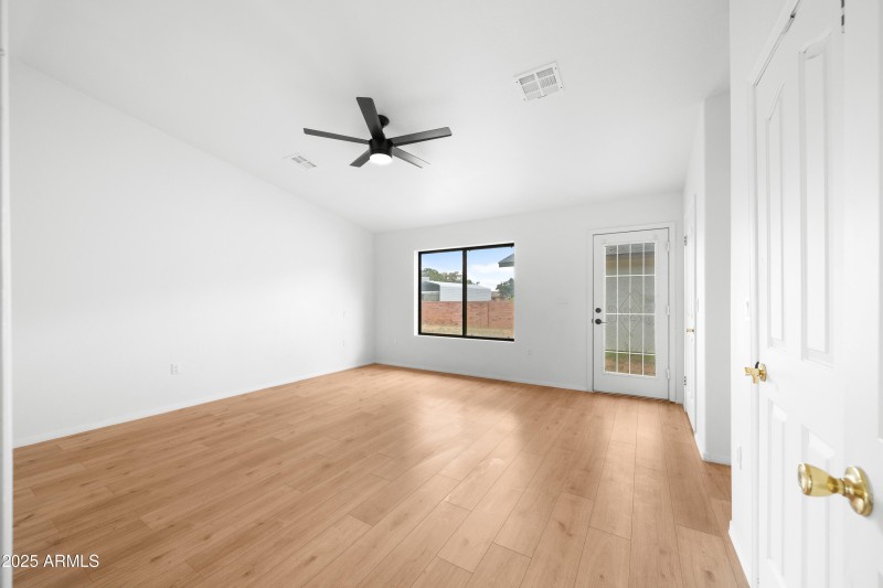 Interior - 2331 Cristina Ave-8