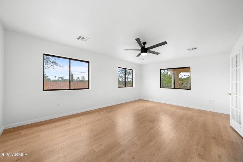 Interior - 2331 Cristina Ave-21