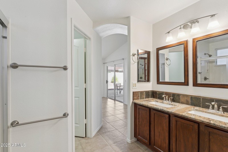 23-web-or-mls-8942-w-sequoia-dr