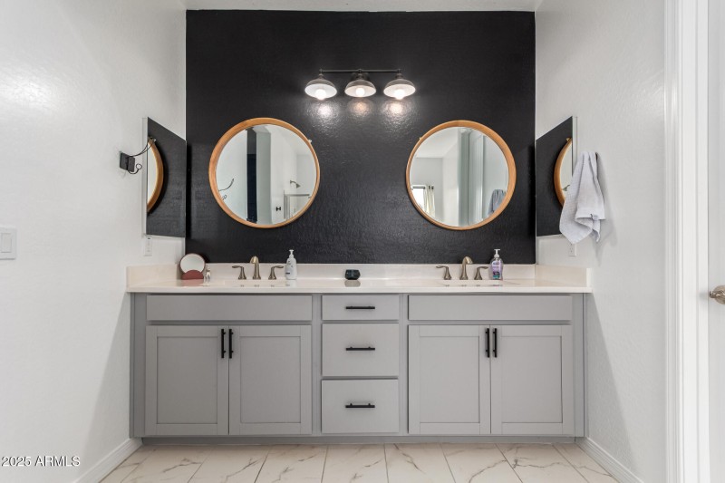 Primary Bath - sinks