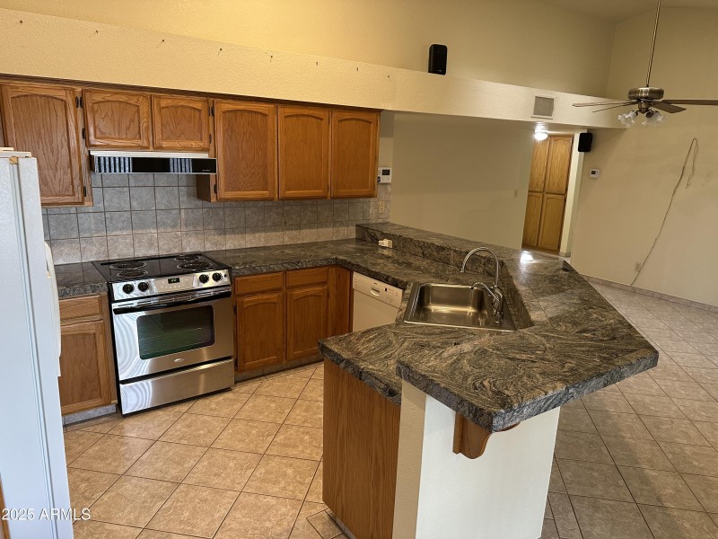Kitchen 2