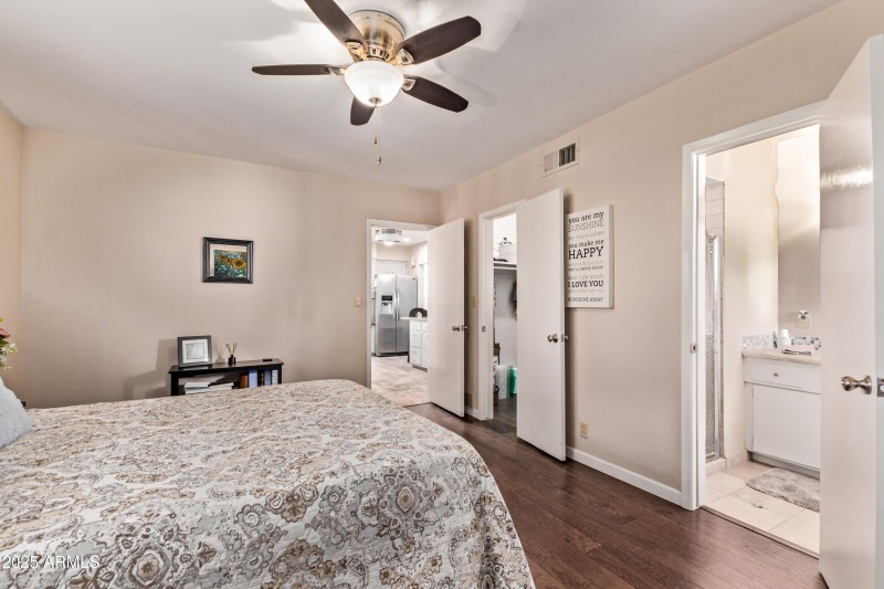 Secondary master suite