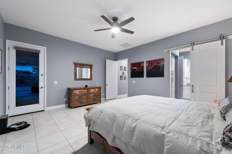 030__3350 N Val Vista Rd