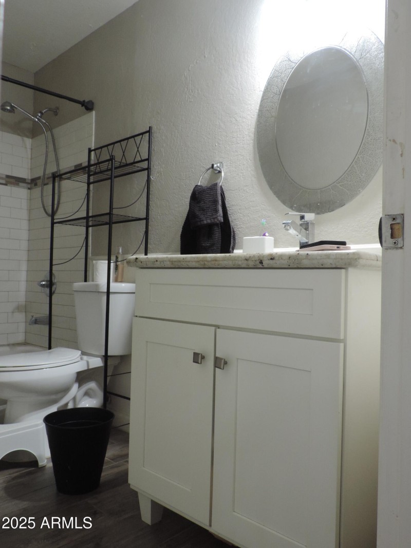 764 N Thunderbird DR 030