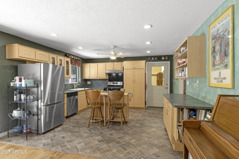 Kitchen 2