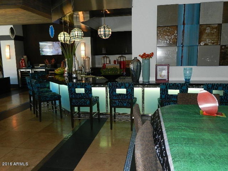 20150923205412483345000000-o