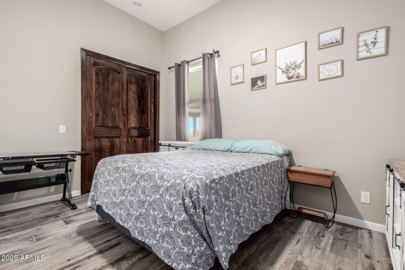 27 - Lone Mountain 17024