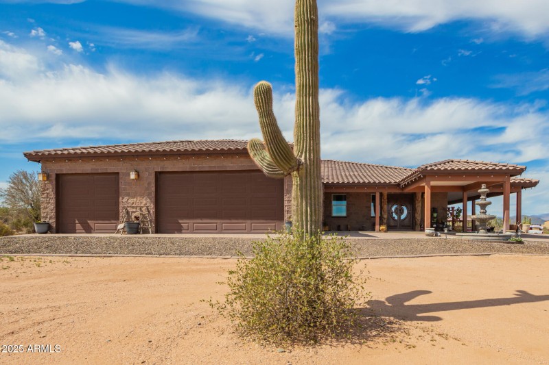 03 - Lone Mountain 17024