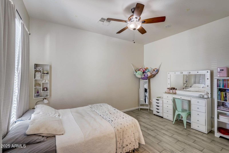 40-web-or-mls-W Durango St-038