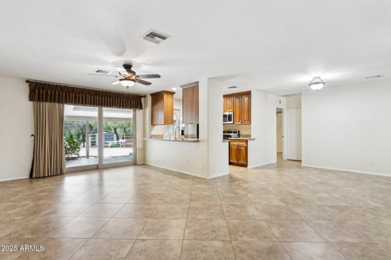 61-web-or-mls-5315-e-thunderbird-rd