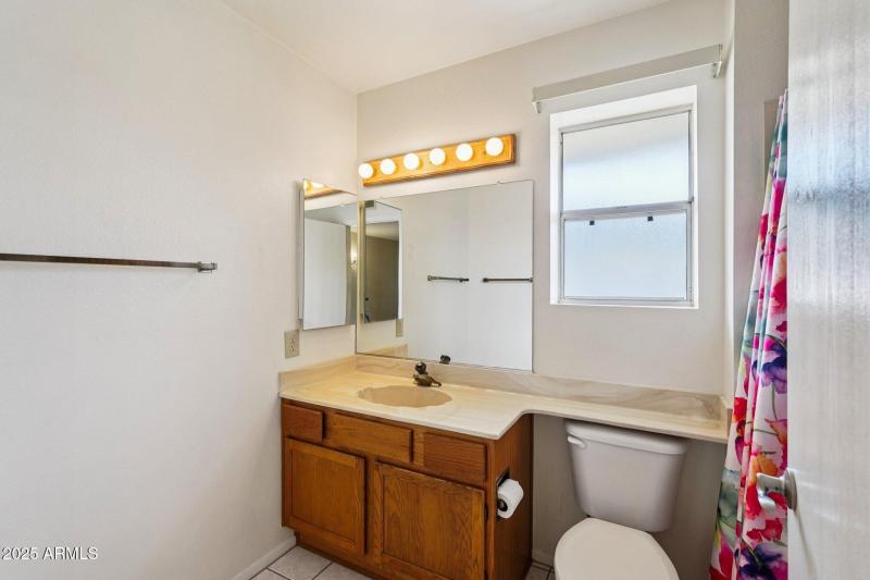 25-web-or-mls-W Crystal Lake Dr-S2909-02