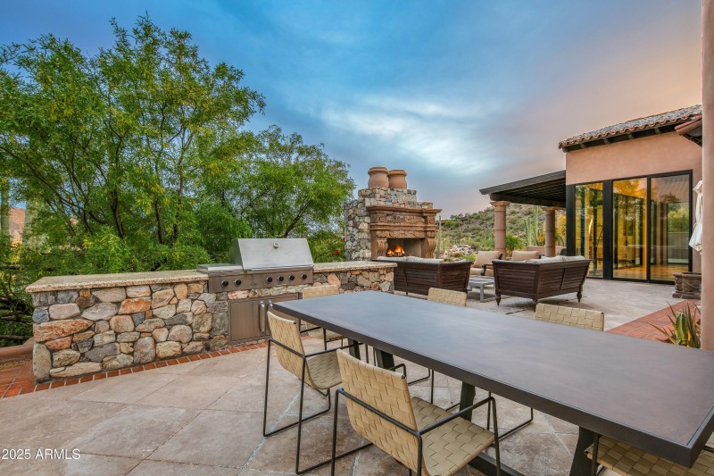 027_The Indoor Outdoor Lifestyle