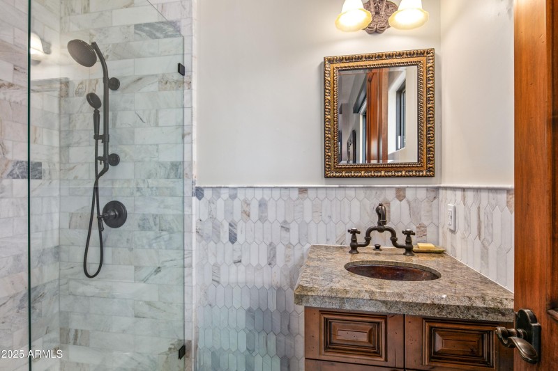 053_Guest Ensuite 2 Bath