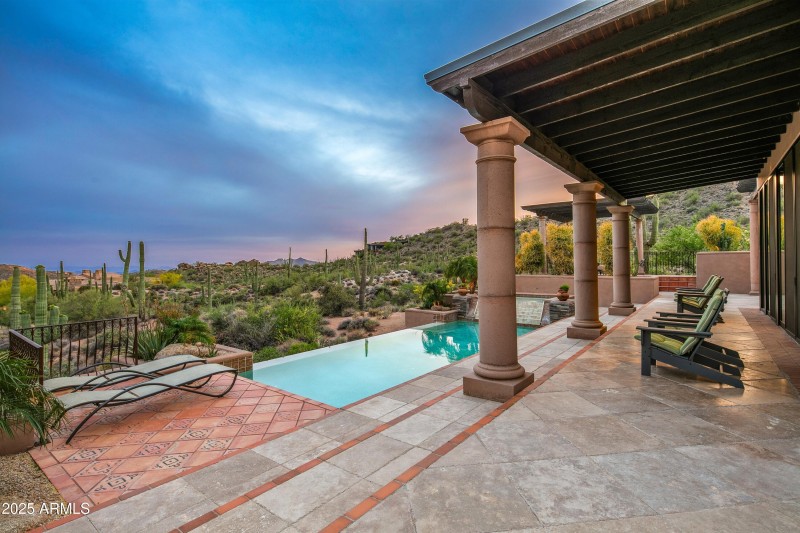 065_Patio Perfection