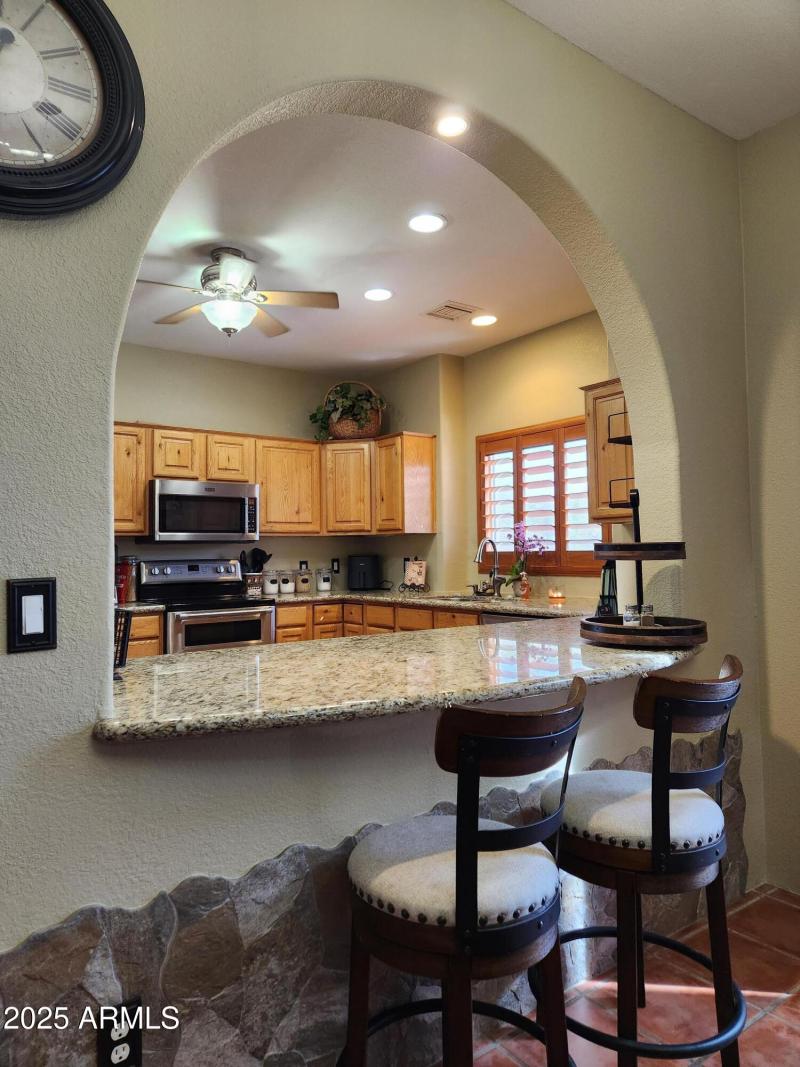 Kitchen Breakfast Bar