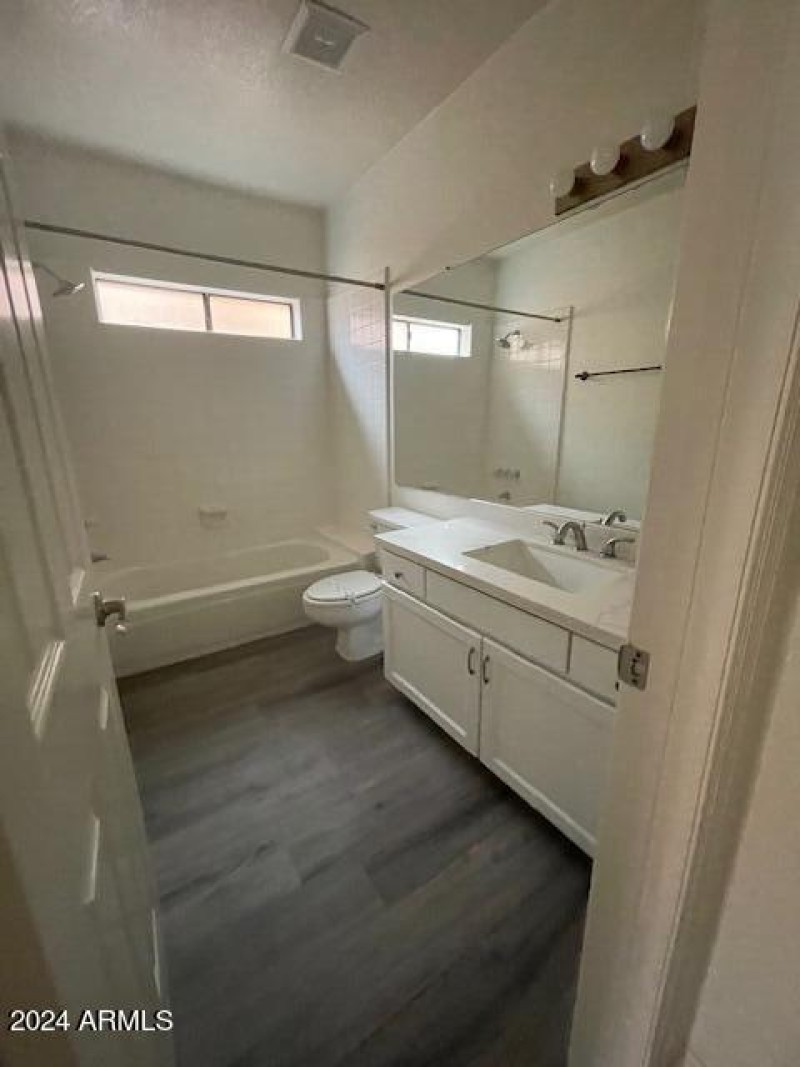 2nd Bathroom