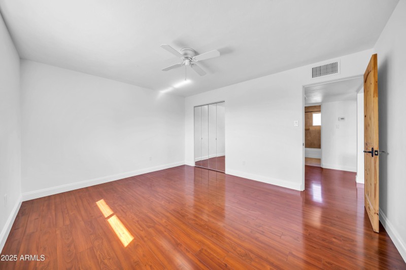 1448 E Royal Palm Rd-11