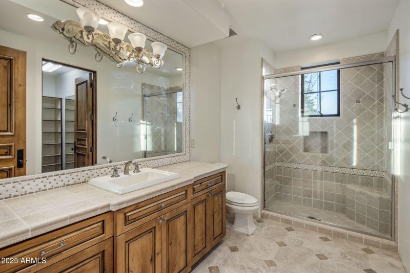 Ensuite Guest Bathroom