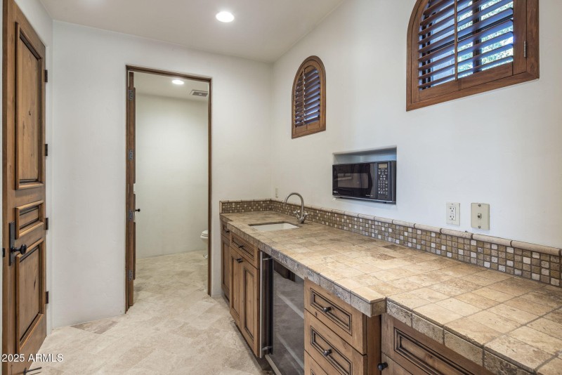 Convenient Kitchenette