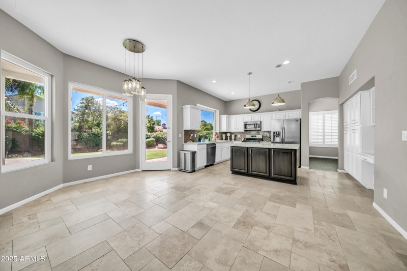 5417 E Anderson Dr-13