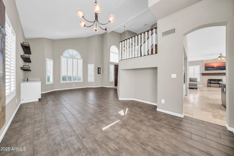 5417 E Anderson Dr-7