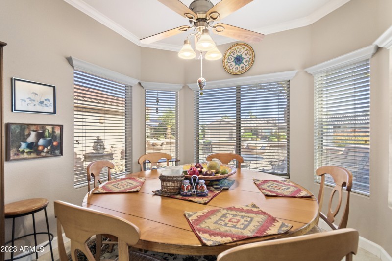 Verbena Eat In Kitchen Area