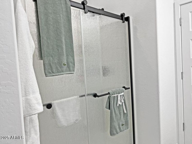 20250512221645548540000000-o