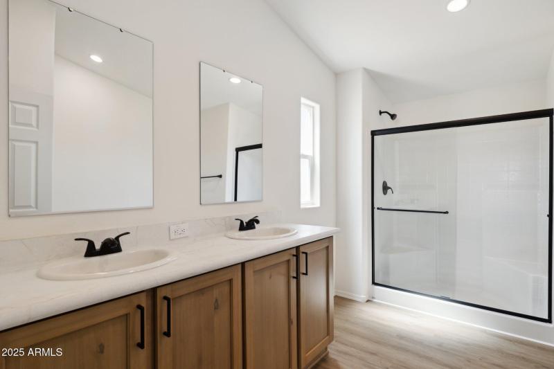 13-web-or-mls-51288-w-blue-jay-st