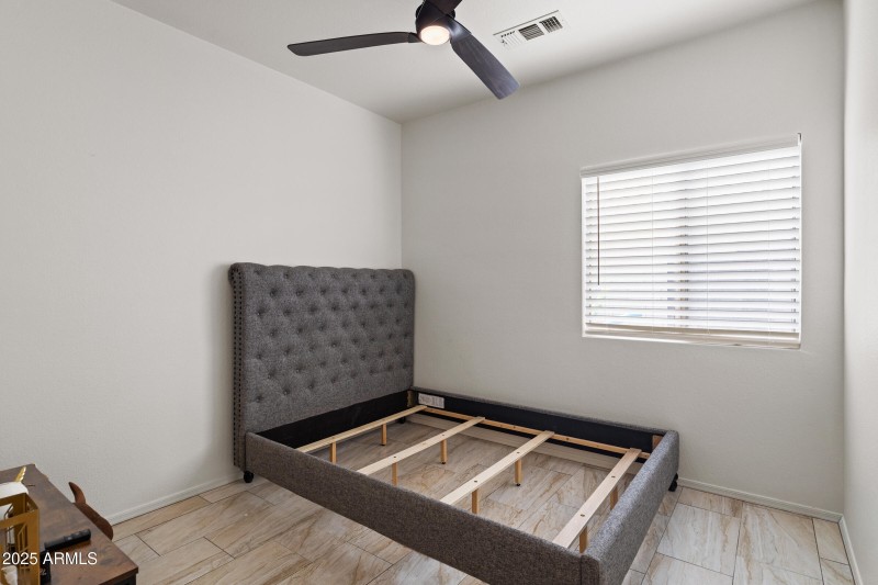 1140 S Rockwell St-16