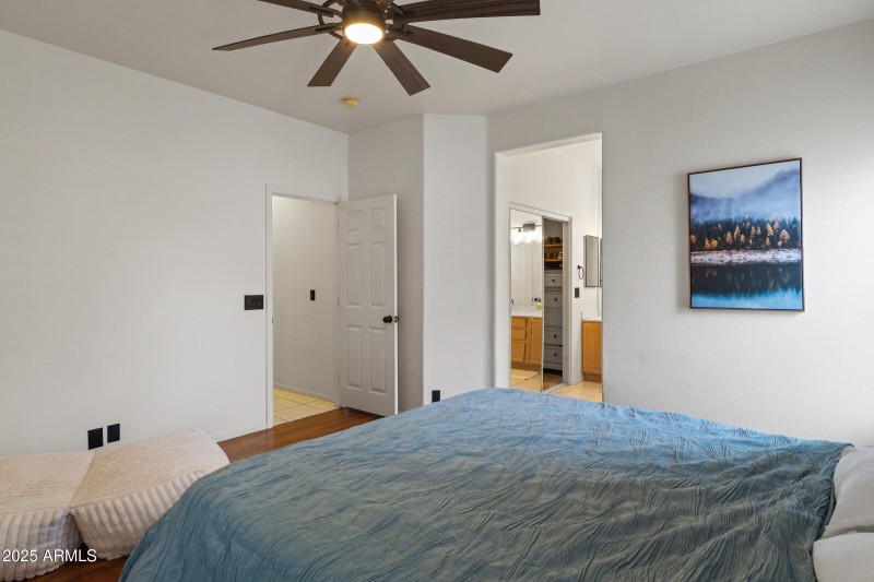 1140 S Rockwell St-21